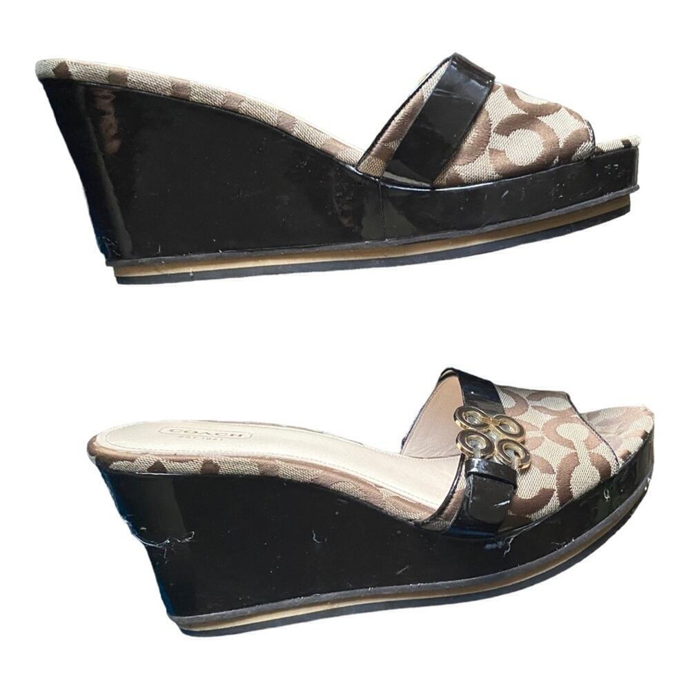 Coach Khaki/Brown Signature Pleated  Sandals, Size 10B - Picture 3 of 8
